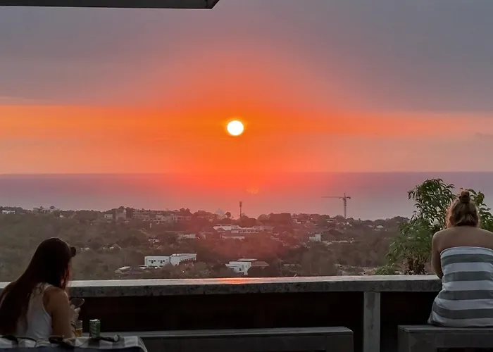 Elevate - Uluwatu, Bali Pensión 4*